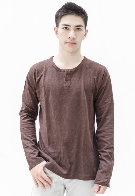 Button neck essential cotton