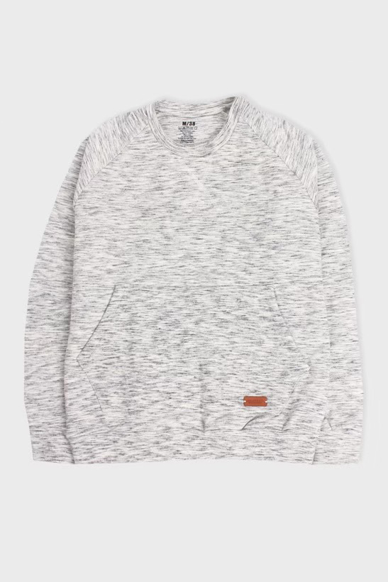 Sweater kangaroo pocket