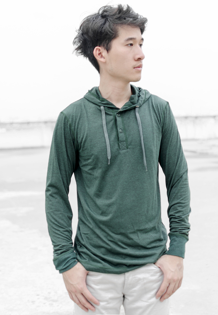 Button neck hoodies 